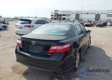 2008 Toyota Camry Se V6 z USA, uszkodzony, nr VIN 4T1BK46K38U574871